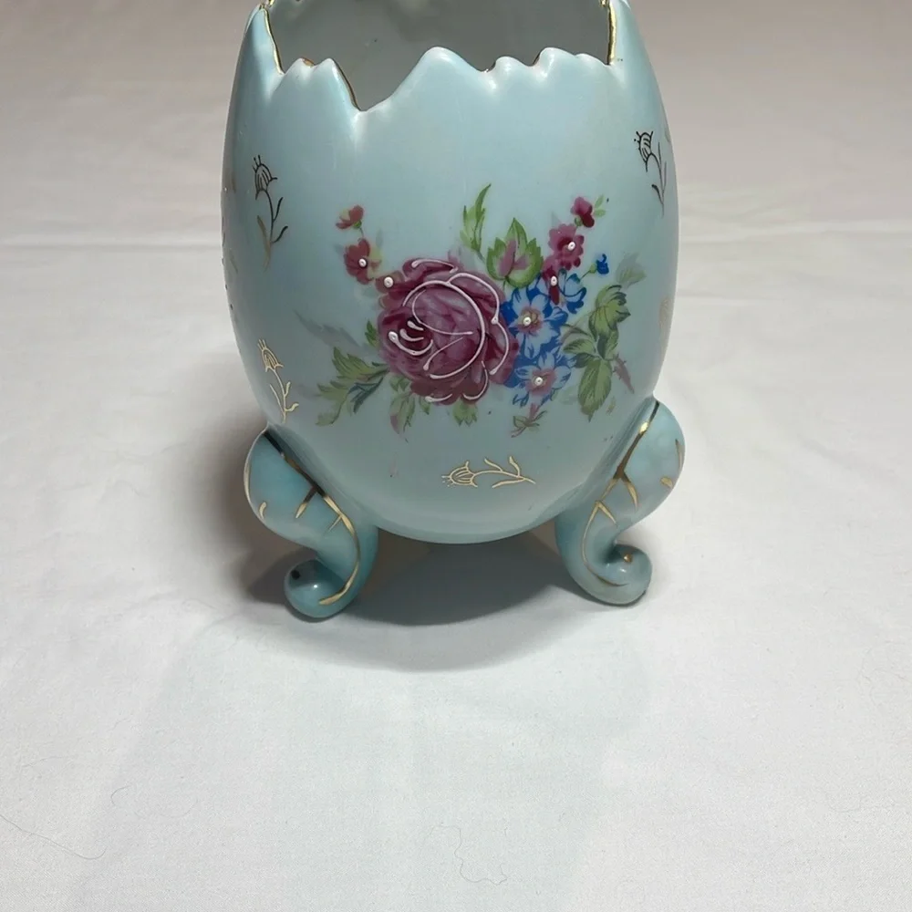Napcoware elegant vase